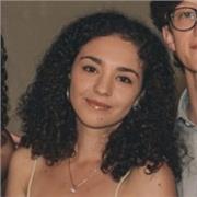 Diplomata al liceo linguistico, studentessa alla facoltà di Scienze dei Beni culturali e partecipo come cicerone per il FAI